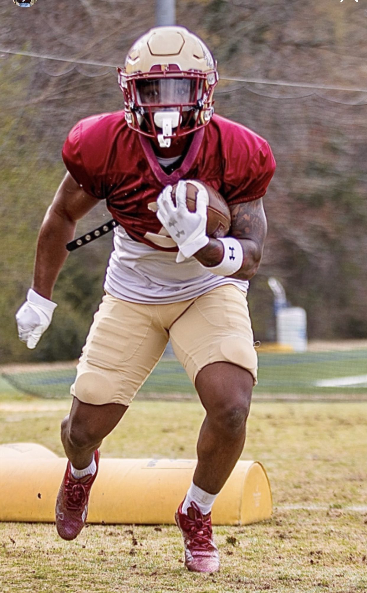 Athlete cutting on the field